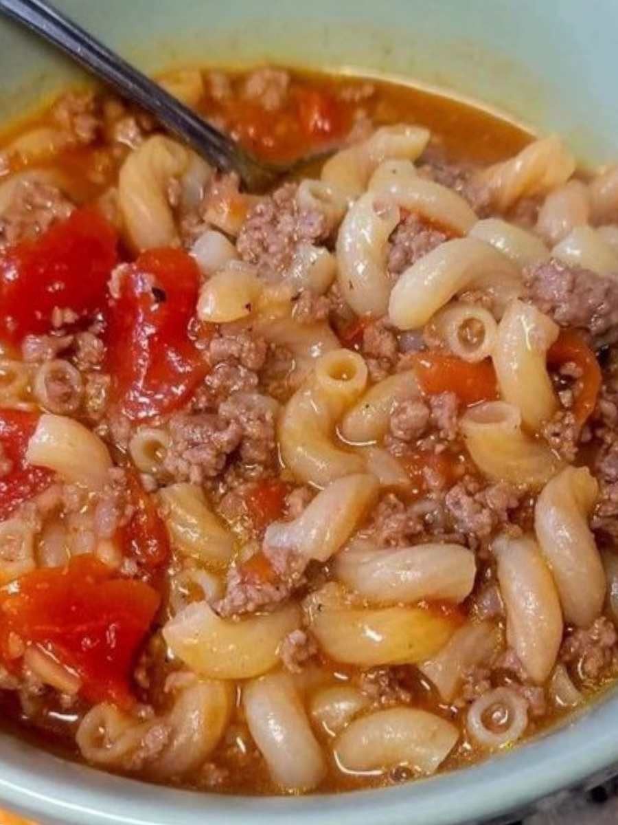 Old Fashioned Ground Beef Goulash (American Goulash): A Hearty Family Favorite